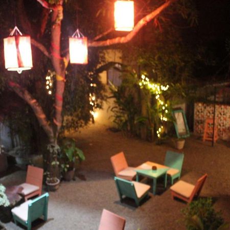 Beach Hub Guesthouse Galle Exterior foto
